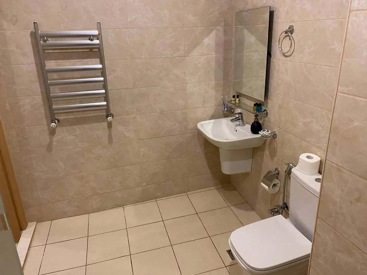 Apartment One Bedroom Heydar Aliyev Building 9-8 Baku